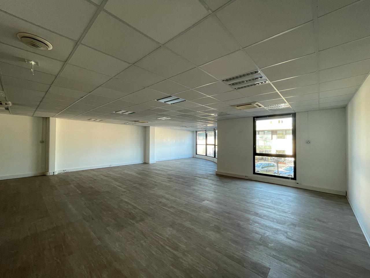 Bureau Aix-en-Provence 842m² Location bureau Aix-en-Provence Bouches-du-Rhône OLBUR2421612 16
